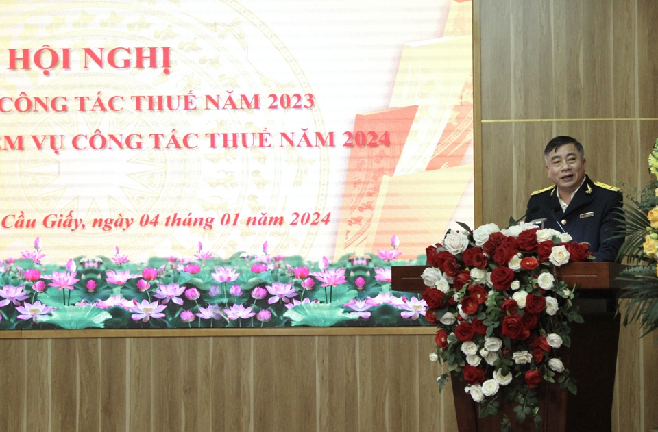 &Ocirc;ng Nguyễn Hồng Th&aacute;i - Ph&oacute; Cục trưởng Cục Thuế th&agrave;nh phố H&agrave; Nội ph&aacute;t biểu tại hội nghị.