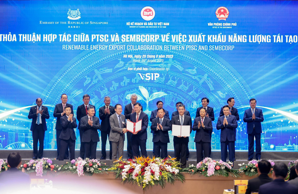 Li&ecirc;n danh PTSC - Sembcorp đ&oacute;n nhận giấy ph&eacute;p khảo s&aacute;t c&aacute;c dự &aacute;n năng lượng t&aacute;i tạo ngo&agrave;i khơi.