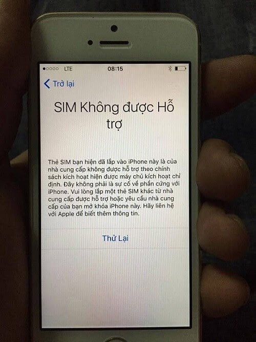 Cách khắc phục tình trạng iPhone hiển thị "không có sim" - Ảnh 1