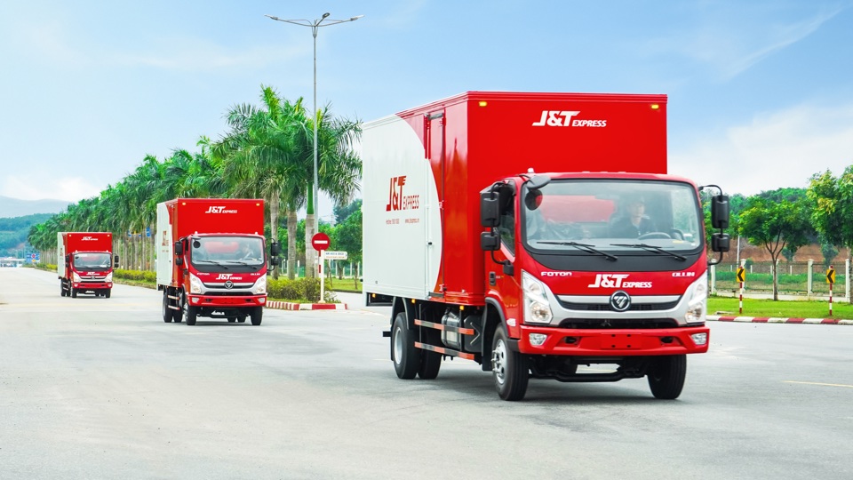 J&amp;T Express Việt Nam lựa chọn đầu tư xe tải Foton Ollin S490/S720 phục vụ hoạt động kinh doanh (Ảnh: Thaco Auto).