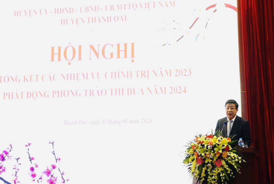 Ph&oacute; Chủ tịch UBND TP H&agrave; Nội Dương Đức Tuấn ph&aacute;t biểu tại hội nghị.