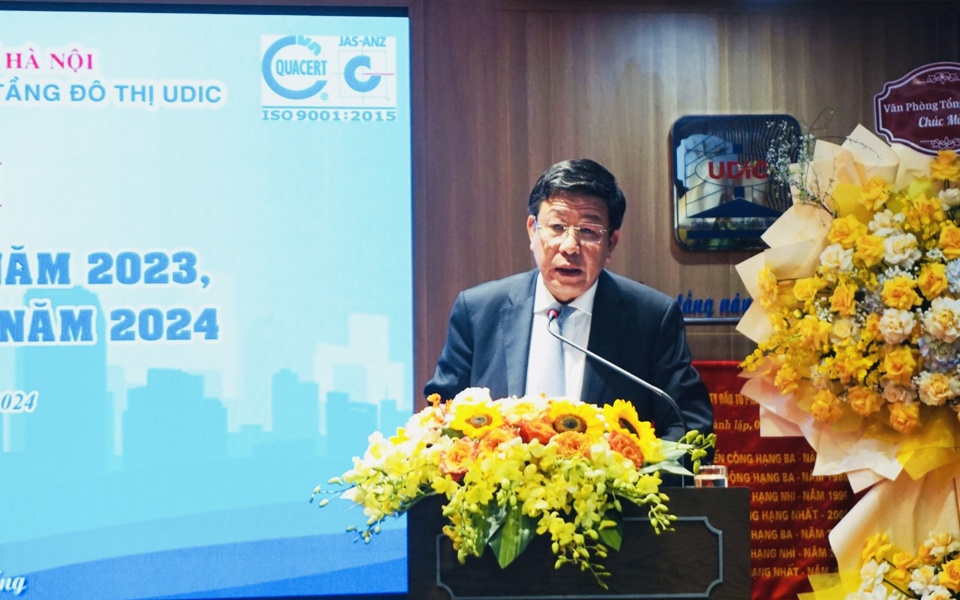 Ph&oacute; Chủ tịch UBND TP Dương Đức Tuấn ph&aacute;t biểu chỉ đạo tại hội nghị.