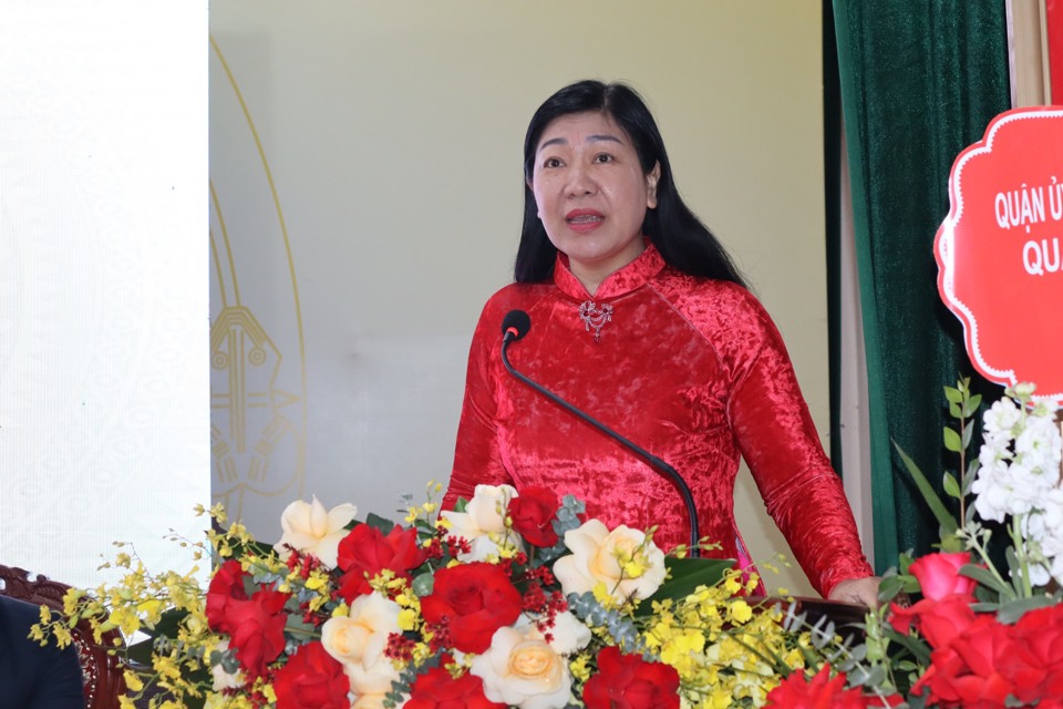 Chủ tịch Ủy ban Mặt trận Tổ quốc Việt Nam TP H&agrave; Nội Nguyễn Lan Hương ph&aacute;t biểu chỉ đạo tại Đại hội