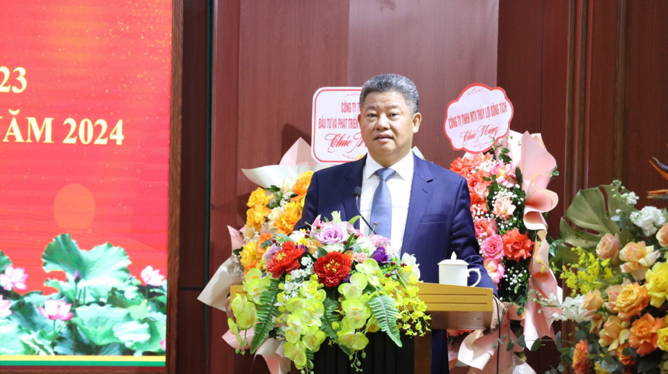 Ph&oacute; Chủ tịch UBND TP H&agrave; Nội Nguyễn Mạnh Quyền ph&aacute;t biểu tại hội nghị.