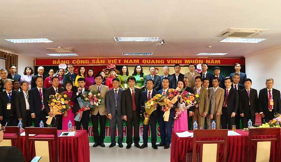 Đại hội đ&atilde; hiệp thương cử ra 45 đồng ch&iacute; tham gia Ủy ban Mặt trận Tổ quốc Việt Nam phường kh&oacute;a XVI, nhiệm kỳ 2024-2029.