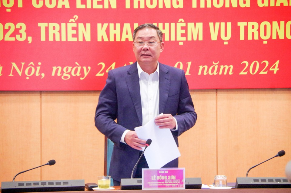 Ph&oacute; Chủ tịch Thường trực UBND TP L&ecirc; Hồng Sơn ph&aacute;t biểu kết luận hội nghị.
