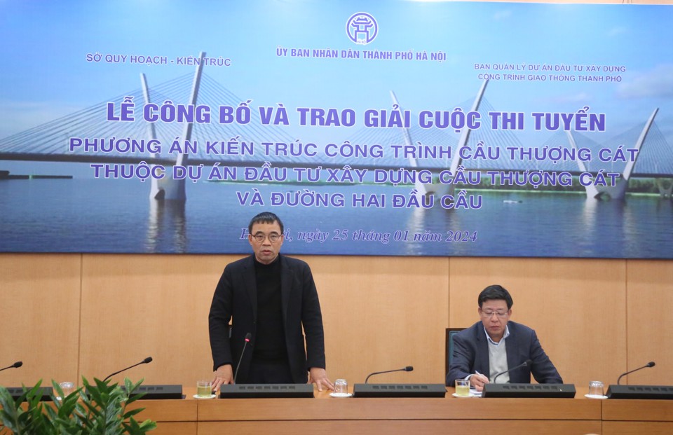 TS.KTS Phan Đăng Sơn &ndash; Chủ tịch Hội đồng thi tuyển đ&aacute;nh gi&aacute; chất lượng c&aacute;c phương &aacute;n đạt giải.