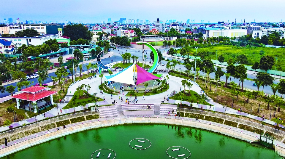 Công viên Ngọc Thụy, quận Long Biên.