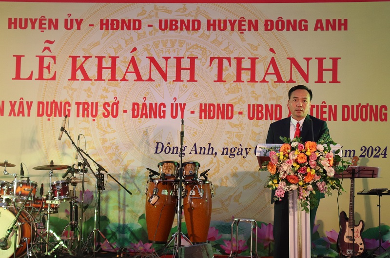 Chủ tịch UBND x&atilde; Ti&ecirc;n Dương Ho&agrave;ng Xu&acirc;n H&ugrave;ng ph&aacute;t biểu tại hội nghị.