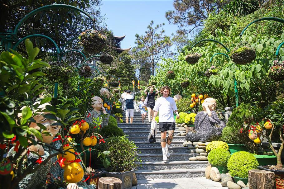 Lễ hội Mùa xuân Sun World Ba Na Hills hút hàng vạn du khách  - Ảnh 5