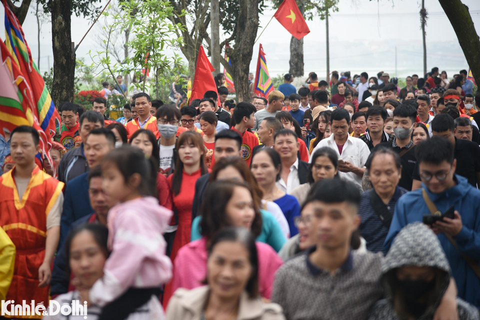 Lễ hội thu h&uacute;t h&agrave;ng ngh&igrave;n người tạo n&ecirc;n sự hứng khởi cho những ng&agrave;y đầu năm mới.