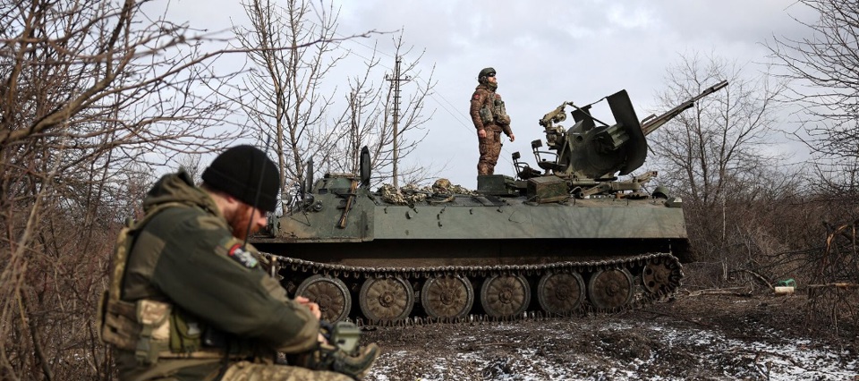 Chiến sự tại Ukraine đ&atilde; bước sang năm thứ 3. Ảnh: AP