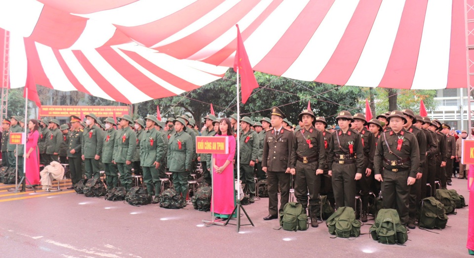 Hà Nội: Tưng bừng ngày hội giao, nhận quân năm 2024 - Ảnh 1