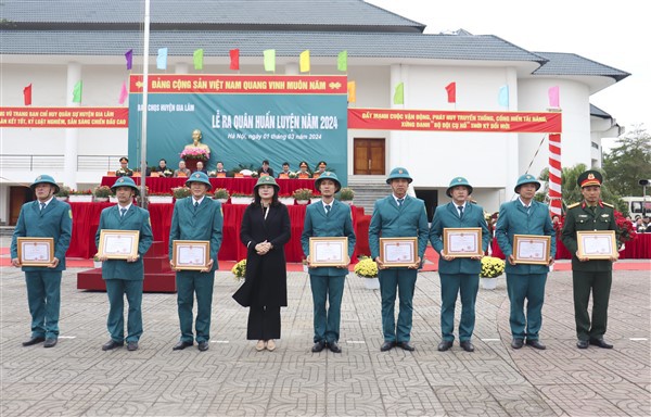 Huyện Gia Lâm: Tổ chức lễ ra quân huấn luyện năm 2024 - Ảnh 3