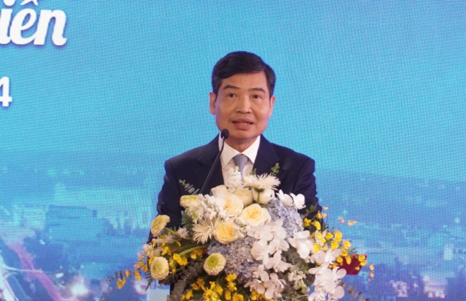 Chủ tịch UBND tỉnh Ph&uacute; Y&ecirc;n Tạ Anh Tuấn ph&aacute;t biểu tại Hội nghị. (Ảnh: T. Thi)
