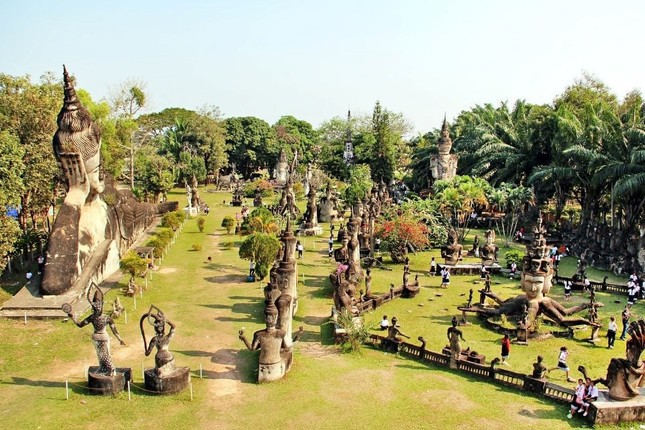 Bỏ túi kinh nghiệm du lịch thủ đô Lào - Ảnh 2