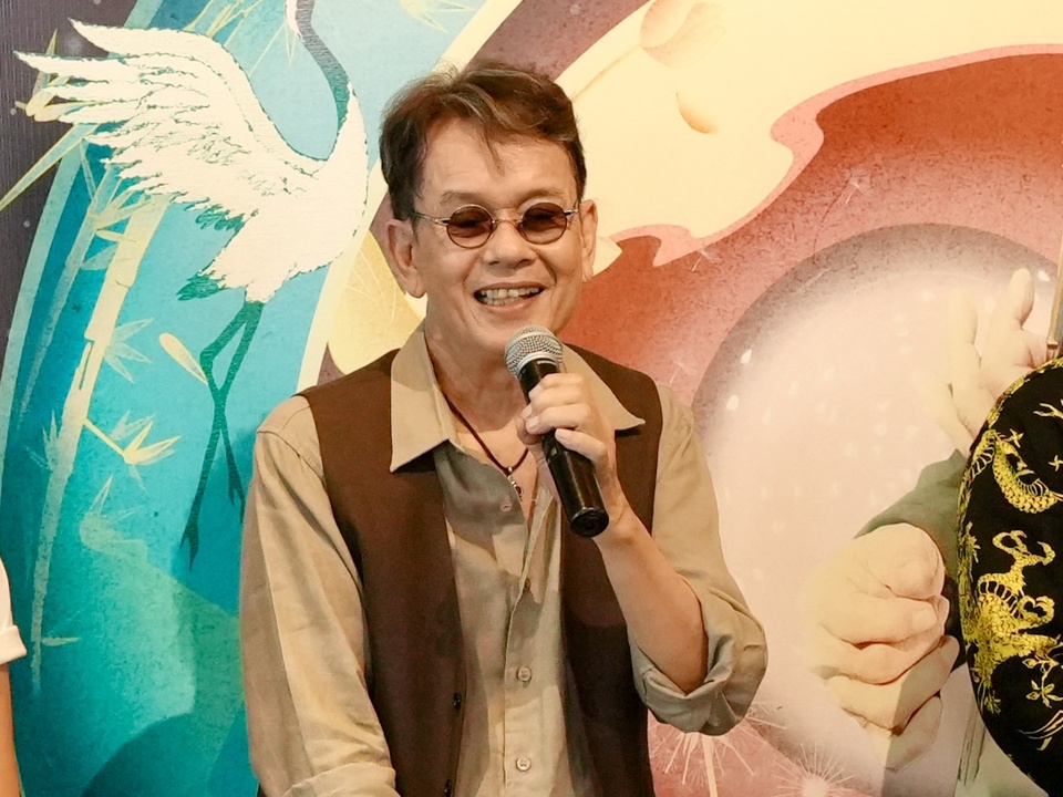 Nhạc sĩ Đức Huy l&agrave;m live concert ở tuổi 77.