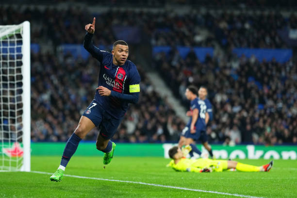 Mbappe ghi 2 b&agrave;n trong trận đấu giữa PSG v&agrave;&nbsp;Real Sociedad. Ảnh: Getty.