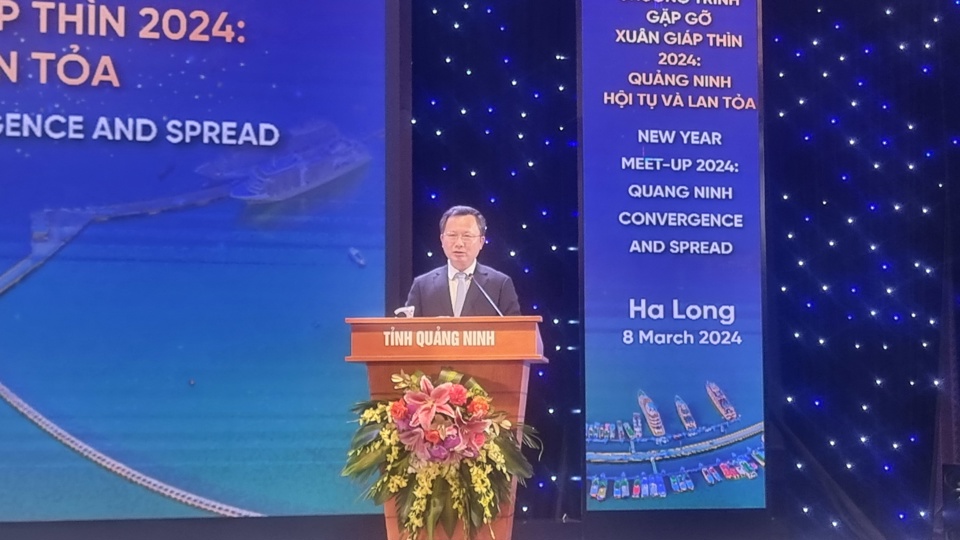 Chủ tịch UBND tỉnh Quảng Ninh Cao Tường Huy ph&aacute;t biểu kết th&uacute;c hội nghị.