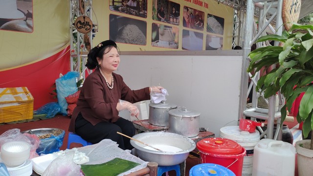 B&aacute;nh cuốn Thanh Tr&igrave; l&agrave; một trong những m&oacute;n ăn truyền thống đ&atilde; đi s&acirc;u v&agrave;o tiềm thức của nhiều người H&agrave; Nội