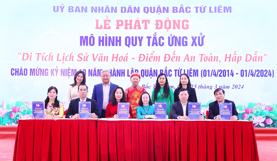 K&yacute; cam kết thực hiện m&ocirc; h&igrave;nh &ldquo;Di t&iacute;ch lịch sử văn h&oacute;a - Điểm đến an to&agrave;n, hấp dẫn&rdquo;.