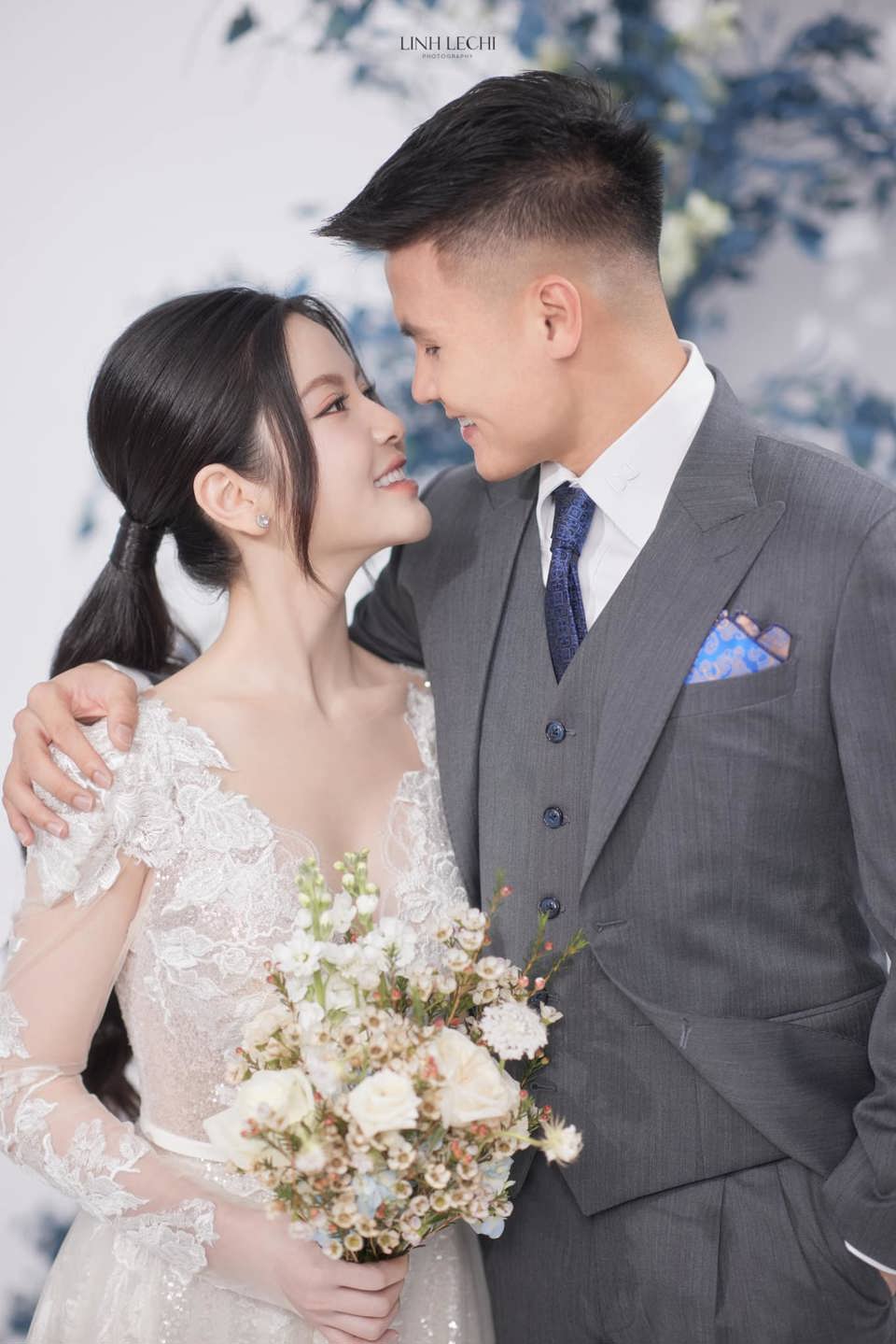 Ngắm bộ ảnh cưới tình tứ của Nguyễn Quang Hải và Chu Thanh Huyền - Ảnh 2