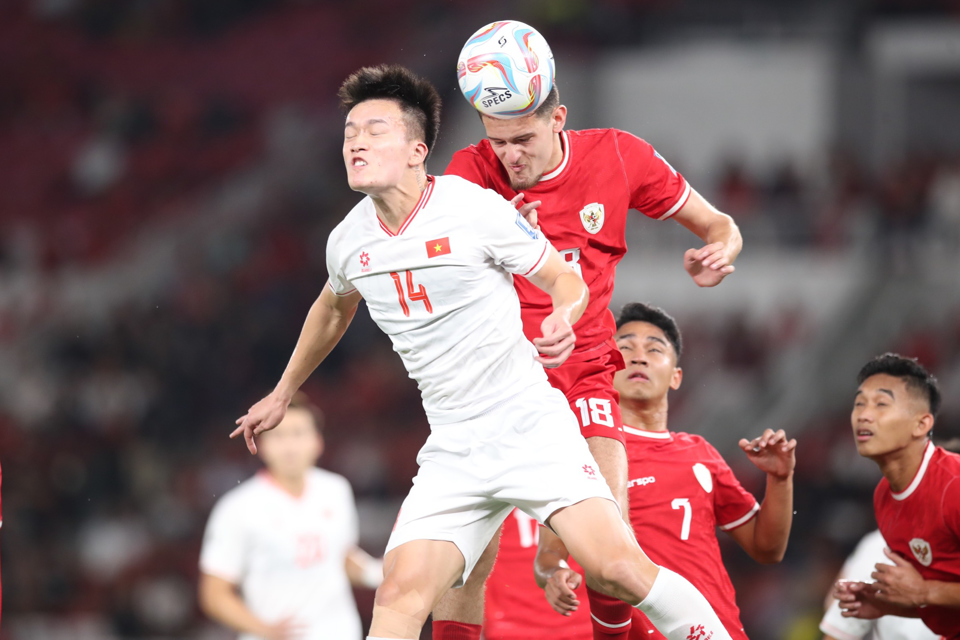 Tuyển Việt Nam nhận thất bại trước tuyển Indonesia với tỷ số 0-1. Ảnh: Quỳnh Anh.