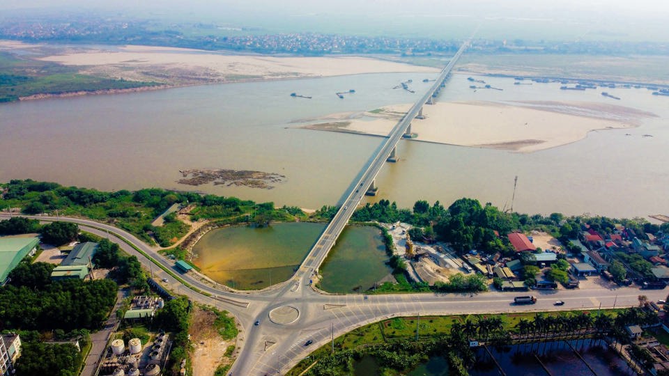 Bộ GTVT đề xuất bổ sung 522 tỷ đồng cho dự án BOT xây dựng cầu Việt Trì - Ba Vì (cầu Văn Lang). Ảnh: Hai Linh