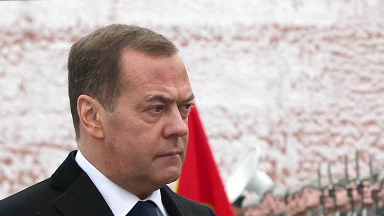 Phoacute; Chủ tịch Hội đồng an ninh quốc gia Nga Dmitry Medvedev. Ảnh: RT