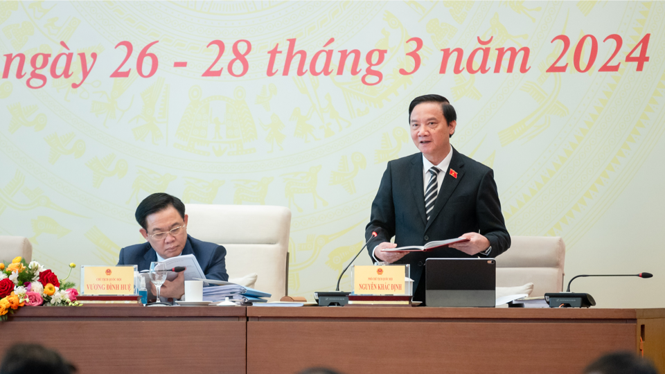 Ph&oacute; Chủ tịch Quốc hội Nguyễn Khắc Định điều h&agrave;nh nội dung họp - Ảnh: Quochoi.vn