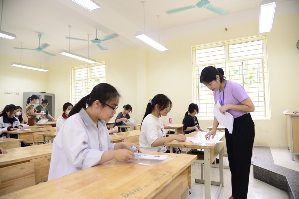 Kỳ thi lớp 10 THPT công lập năm học 2024 - 2025 tại Hà Nội gồm 3 môn thi