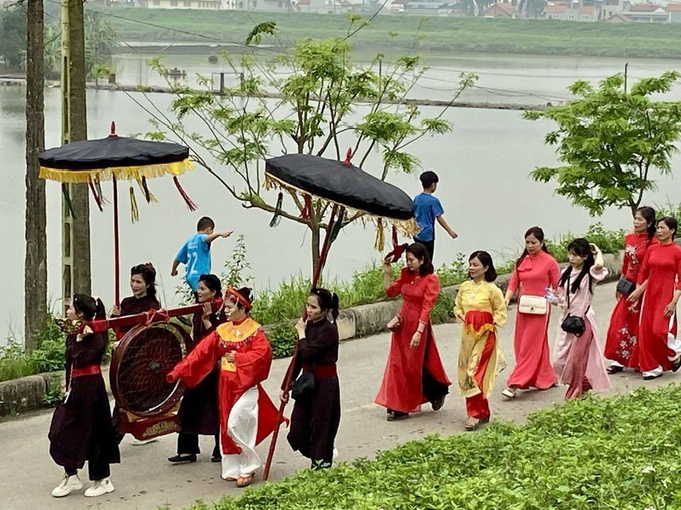 Hấp dẫn lễ hội Phụng Nghênh tại xã Phù Đổng, huyện Gia Lâm  - Ảnh 6