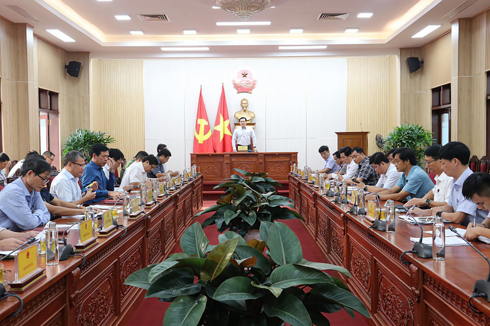 Quang cảnh cuộc họp.