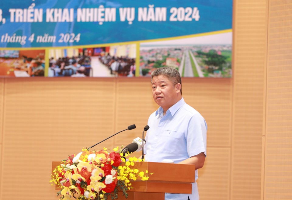 Ph&oacute; Chủ tịch UBND TP Nguyễn Mạnh Quyền ph&aacute;t biểu tại hội nghị.&nbsp;