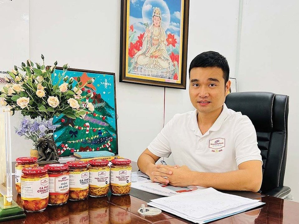 Ông Nguyễn Lê Quốc Tuấn - Tổng Giám đốc Sông Hương Foods tự hào khi những“món quê” của Việt Nam được ưa chuộng tại nhiều quốc gia trên thế giới. Ảnh: NVCC