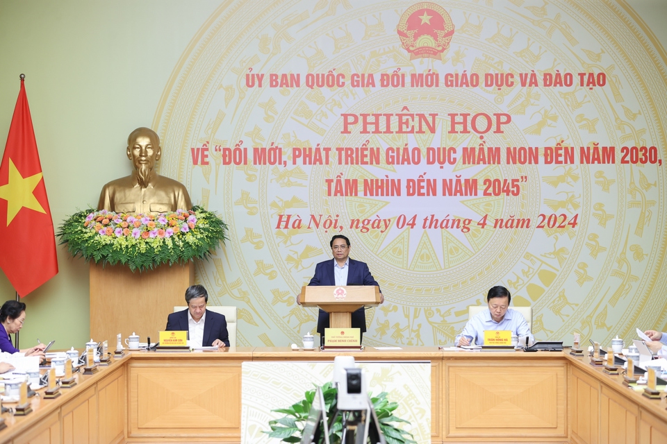 Thủ tướng Chính phủ Phạm Minh Chính phát biểu tại phiên họp. Ảnh: Dương Giang