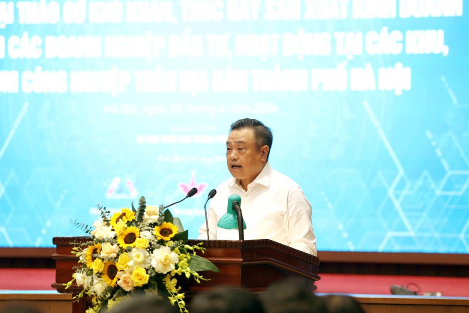Chủ tịch UBNDTP H&agrave; Nội Trần Sỹ Thanh ph&aacute;t biểu chỉ đạo tại hội nghị. Ảnh: Ho&agrave;i Nam