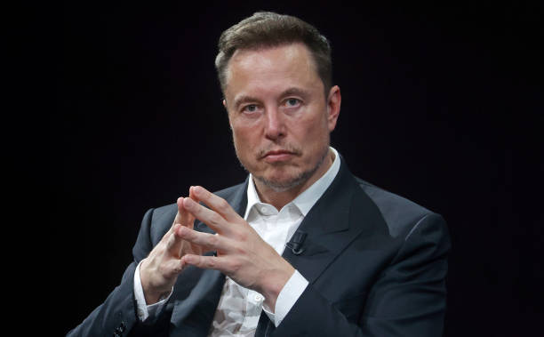 Elon Musk tỏ ra quan ngại về sự ph&aacute;t triển mạnh mẽ của tr&iacute; tuệ nh&acirc;n tạo (AI). Ảnh: Getty Images