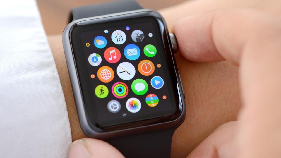Apple Watch Series 10 sẽ coacute; thời lượng pin tốt hơn