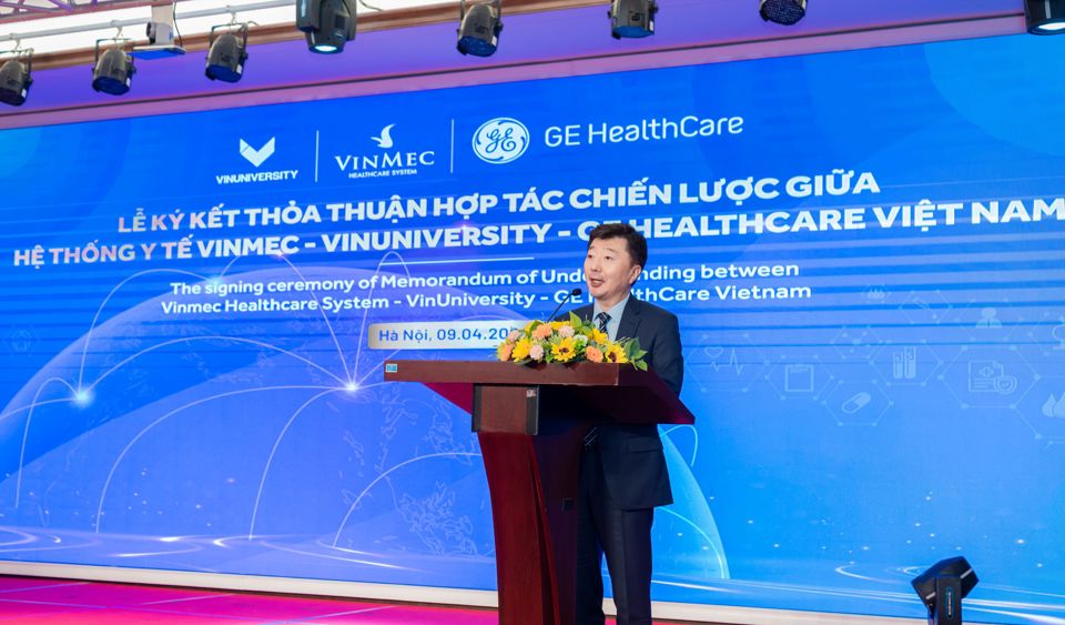 &Ocirc;ng Chris Khang &ndash; Chủ tịch ki&ecirc;m Gi&aacute;m đốc Điều h&agrave;nh GE HealthCare khu vực ASEAN, H&agrave;n Quốc, &Uacute;c v&agrave; New Zealand ph&aacute;t biểu tại buổi lễ