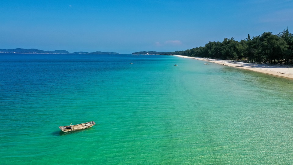 Bạn n&ecirc;n đến đ&acirc;y v&agrave;o giai đoạn từ th&aacute;ng 4 đến th&aacute;ng 5, l&uacute;c n&agrave;y trời kh&ocirc;ng c&oacute; mưa, nắng nhẹ v&agrave; kh&ocirc;ng c&oacute; b&atilde;o. Ảnh: Internet