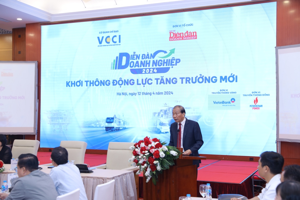 &Ocirc;ng Ho&agrave;ng Quang Ph&ograve;ng, Ph&oacute; Chủ tịch Li&ecirc;n đo&agrave;n Thương mại v&agrave; C&ocirc;ng nghiệp Việt Nam (VCCI)