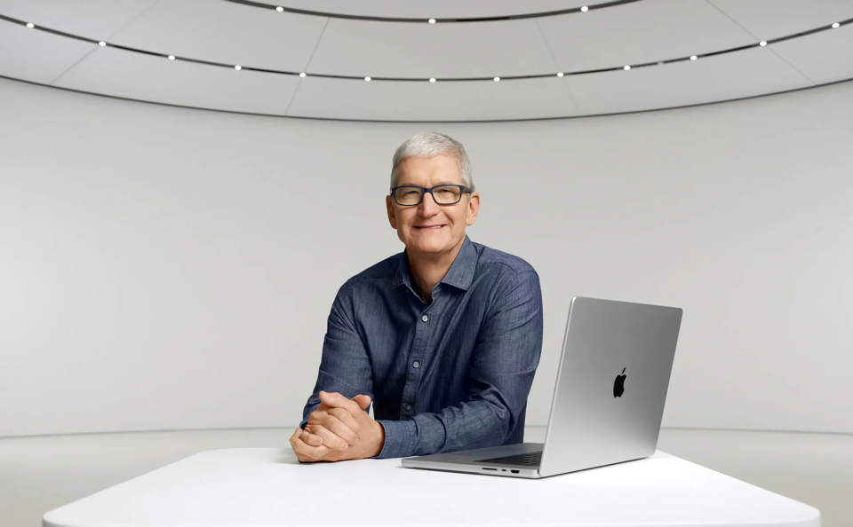 CEO Apple - Tim Cook đ&atilde; tới Việt Nam