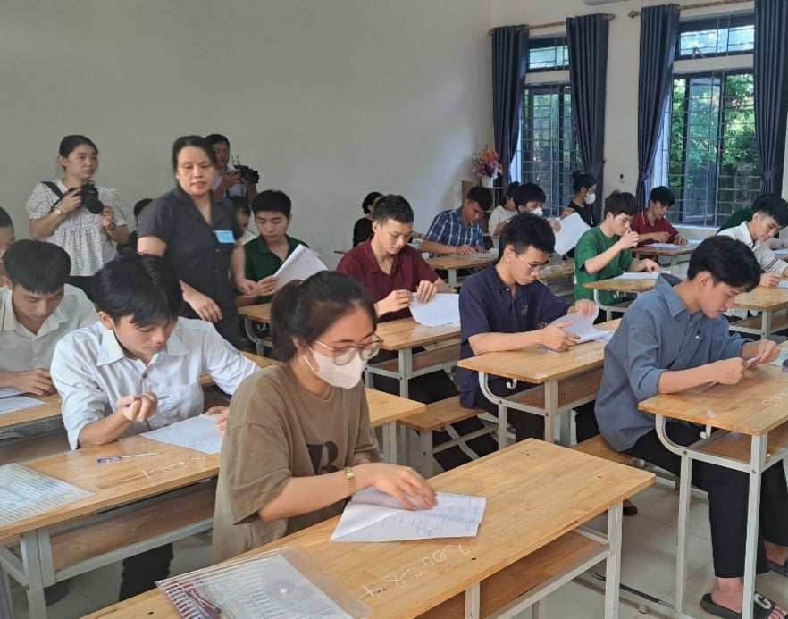 Kỳ thi THPT 2024-2025 Nghệ An sẽ tăng chi tiecirc;u tuyển sinh cho nhiều trường.nbsp;