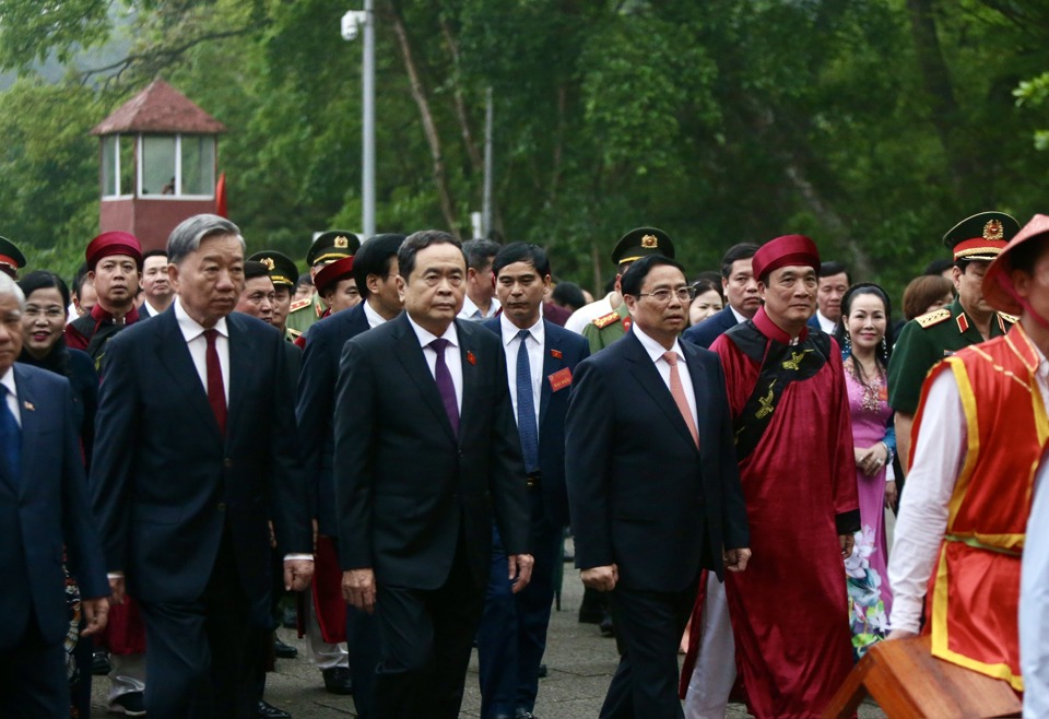 Thủ tướng Phạm Minh Ch&iacute;nh tham dự buổi lễ.