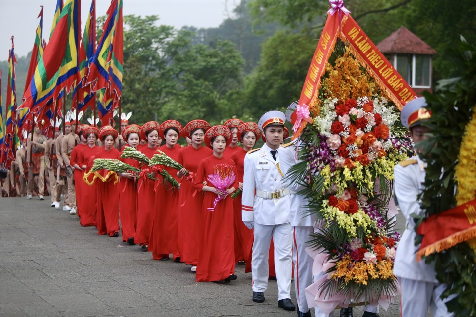 Long trọng tổ chức Lễ dâng hương tưởng niệm các Vua Hùng năm Giáp Thìn 2024 - Ảnh 5