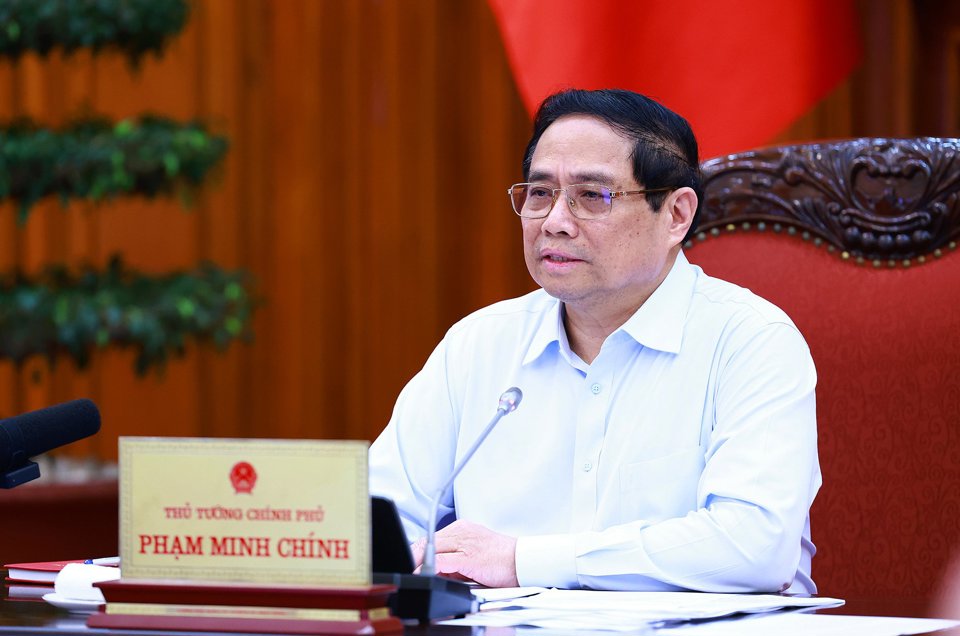Thủ tướng Phạm Minh Ch&iacute;nh chủ tr&igrave; cuộc họp của Thường trực Ch&iacute;nh phủ về bảo đảm cung ứng điện năm 2024. Ảnh: VGP