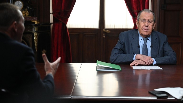 Ngoại trưởng Nga Sergey Lavrov trả lời phỏng vấn đ&agrave;i Sputnik h&ocirc;m 19/4. Ảnh:&nbsp;&nbsp;