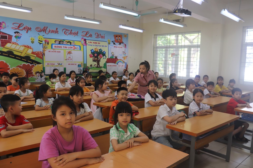 Năm học 2024-2025, trường tiểu học tại số 349 Minh Khai (Quận Hai B&agrave; Trưng) dự kiến c&oacute; quy m&ocirc; 12 lớp, trong đ&oacute; chuyển 8 lớp từ trường Tiểu học Vĩnh Tuy sang