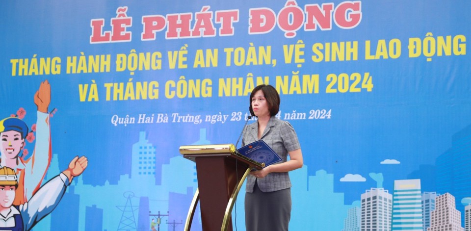 Ph&oacute; Chủ tịch UBND Quận Hai B&agrave; Trưng Nguyễn Thị Thu Hiền ph&aacute;t biểu chỉ đạo tại Lễ ph&aacute;t động